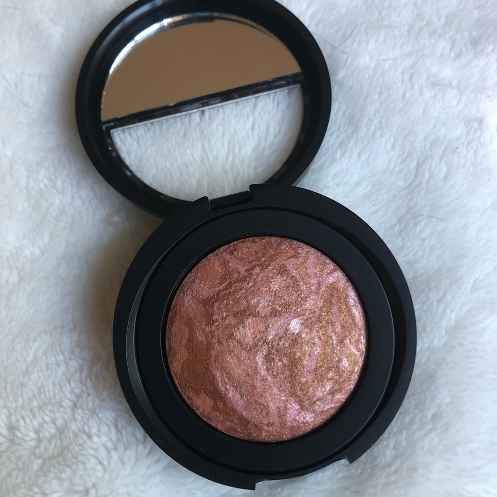 Laura Geller blush